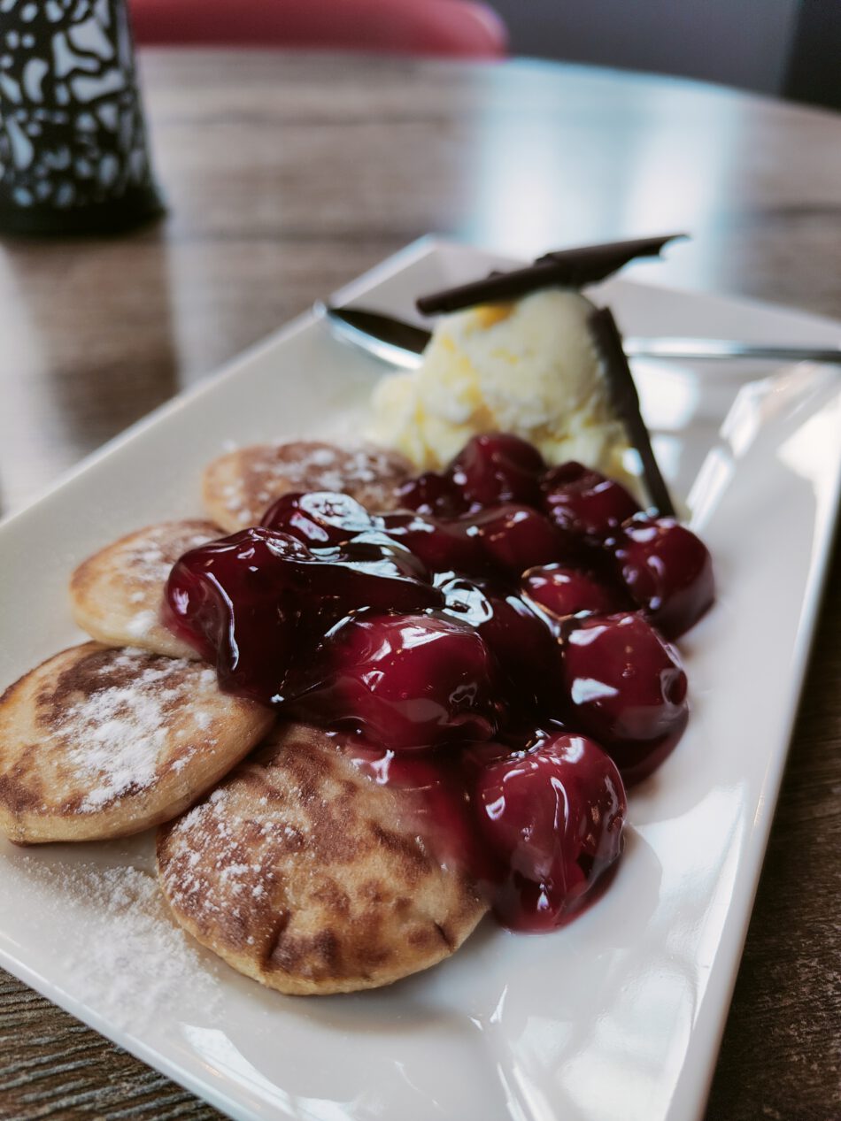Poffertjes-warme kersen